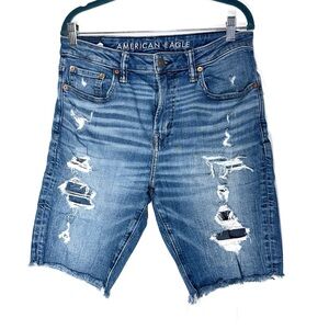 American Eagle Outfitters Airflex Distressed Blue Denim Shorts Raw Hem Size 32